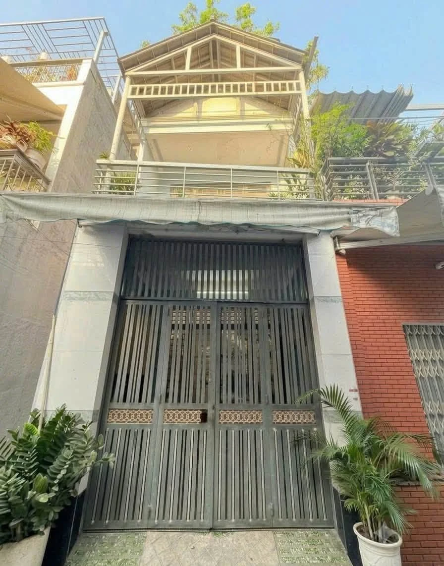 Bán nhà Gò Vấp, 37m², 3PN, 2WC, sát Lê Hoàng Phái - Ảnh 1