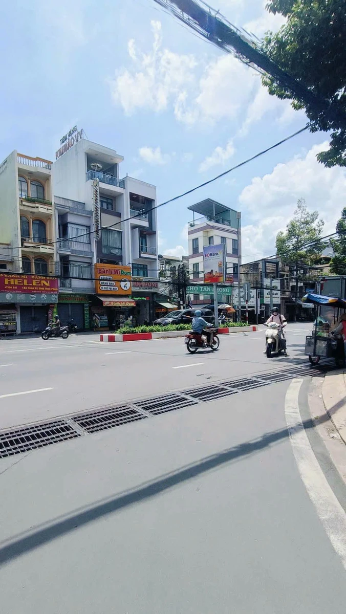 Nhà 1 trệt 1 lầu 120m² chợ Tân Phong giá 3,95 tỷ Biên Hòa - Ảnh thu nhỏ 3