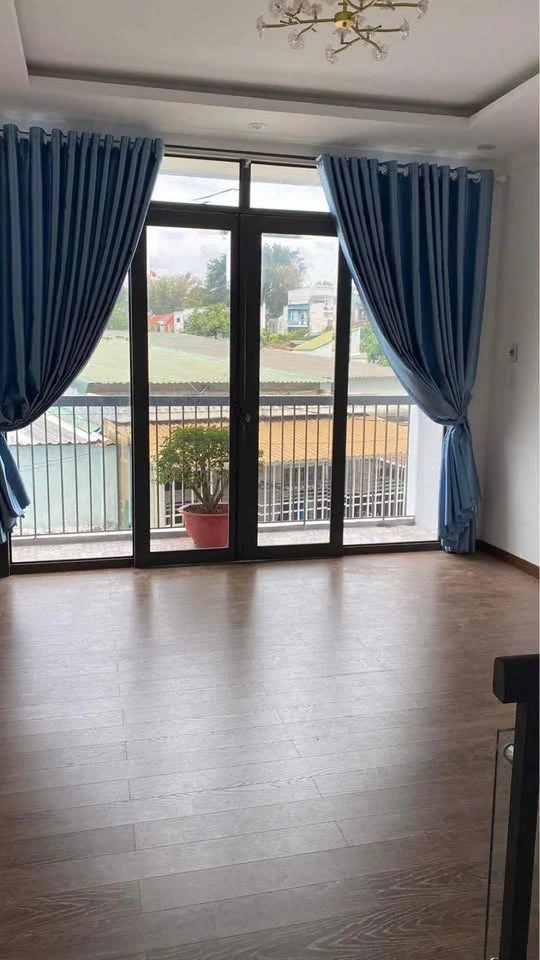 Bán nhà 3 tầng 160m² Nguyễn Công Trữ 2.6 tỷ - Ảnh thu nhỏ 3