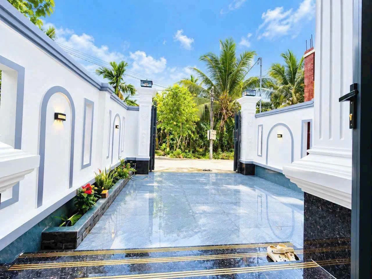 Bán nhà mới kiểu tân cổ điển 100m² Hữu Định Bến Tre - Ảnh thu nhỏ 3
