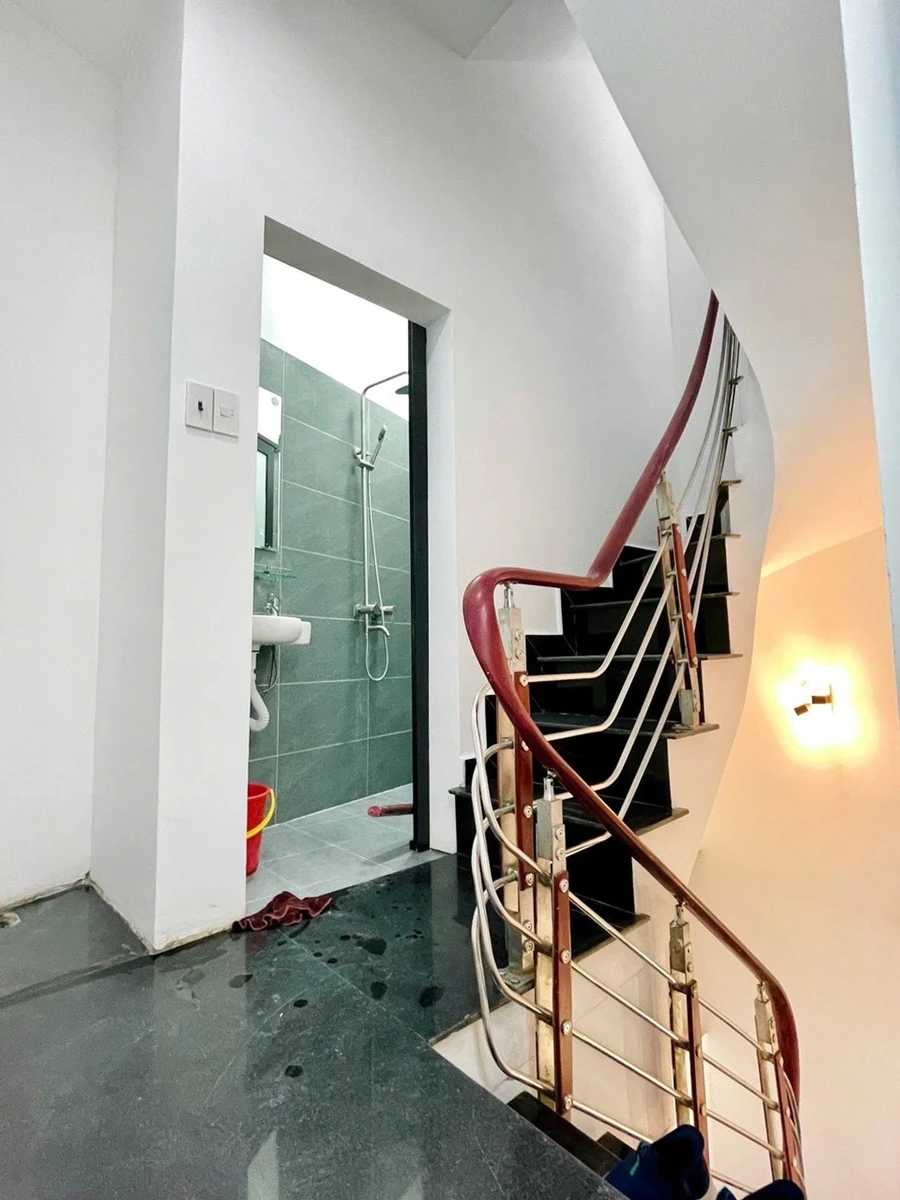 Bán nhà 4 tầng mặt tiền 30m² sát mặt đường - Ảnh thu nhỏ 5