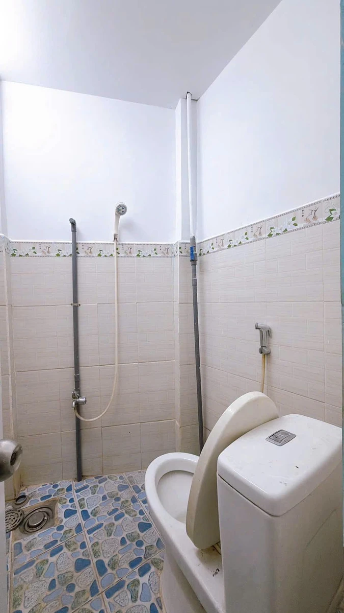 Bán nhà Quận 4, 2 phòng ngủ, 15m², 860 triệu - Ảnh thu nhỏ 4