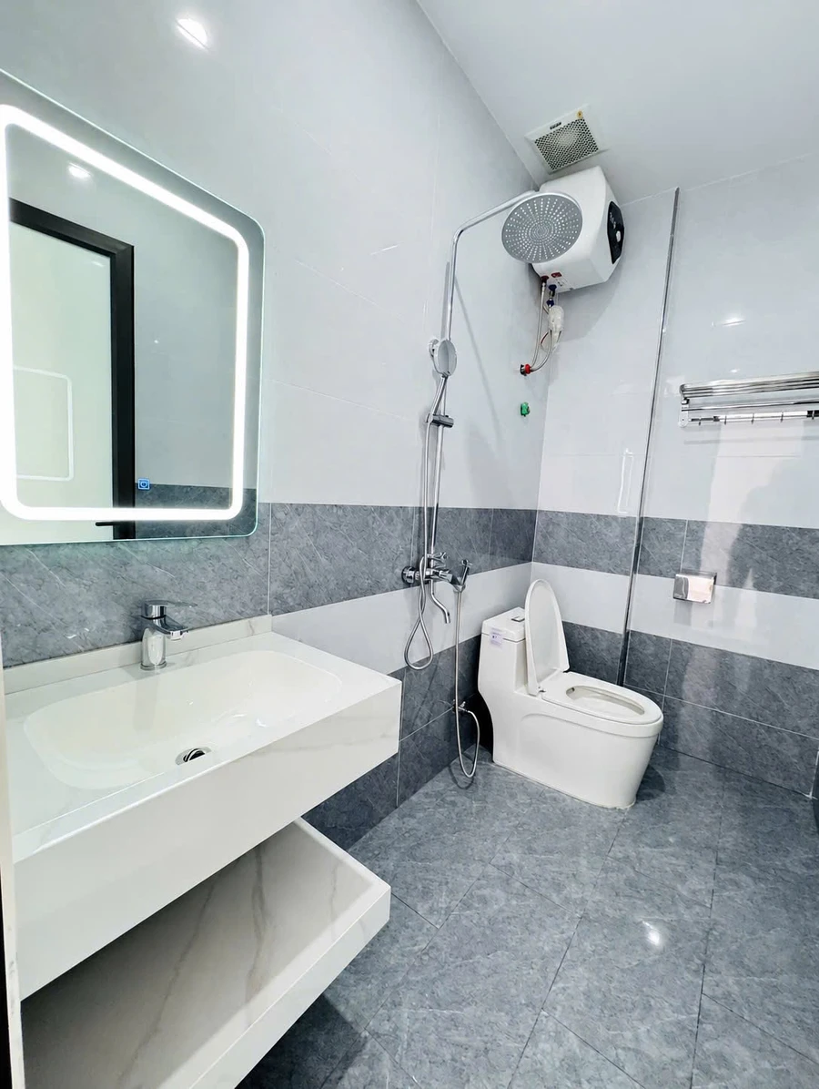 Bán nhà 3 tầng 41m2 gần chợ Quận 1 - Ảnh thu nhỏ 4