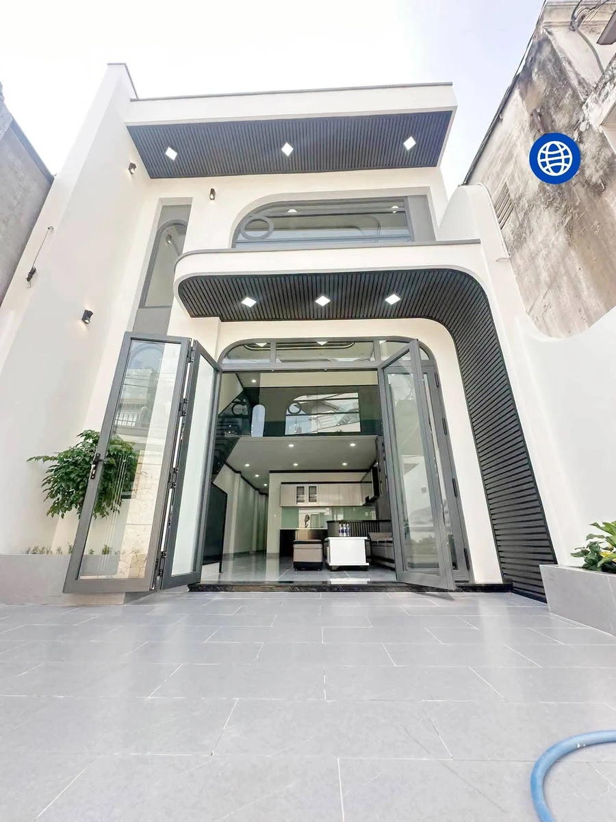 Nhà phố 3 phòng ngủ 90m² gần Công viên Biên Hùng, giá 3,7 tỷ - Ảnh 1