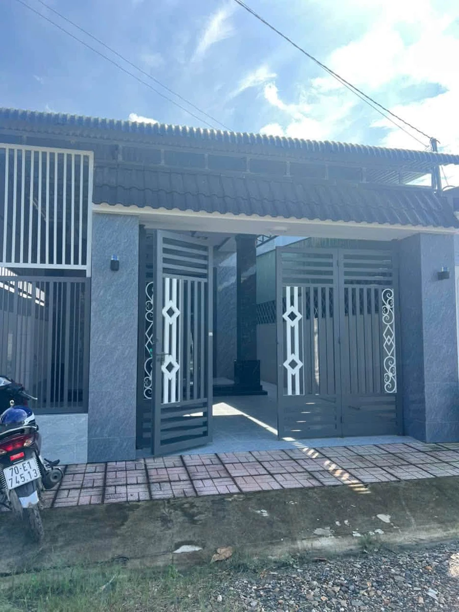 Bán nhà Tây Ninh, Ninh Thạnh, 70m², 1 tỷ 550 triệu - Ảnh thu nhỏ 2