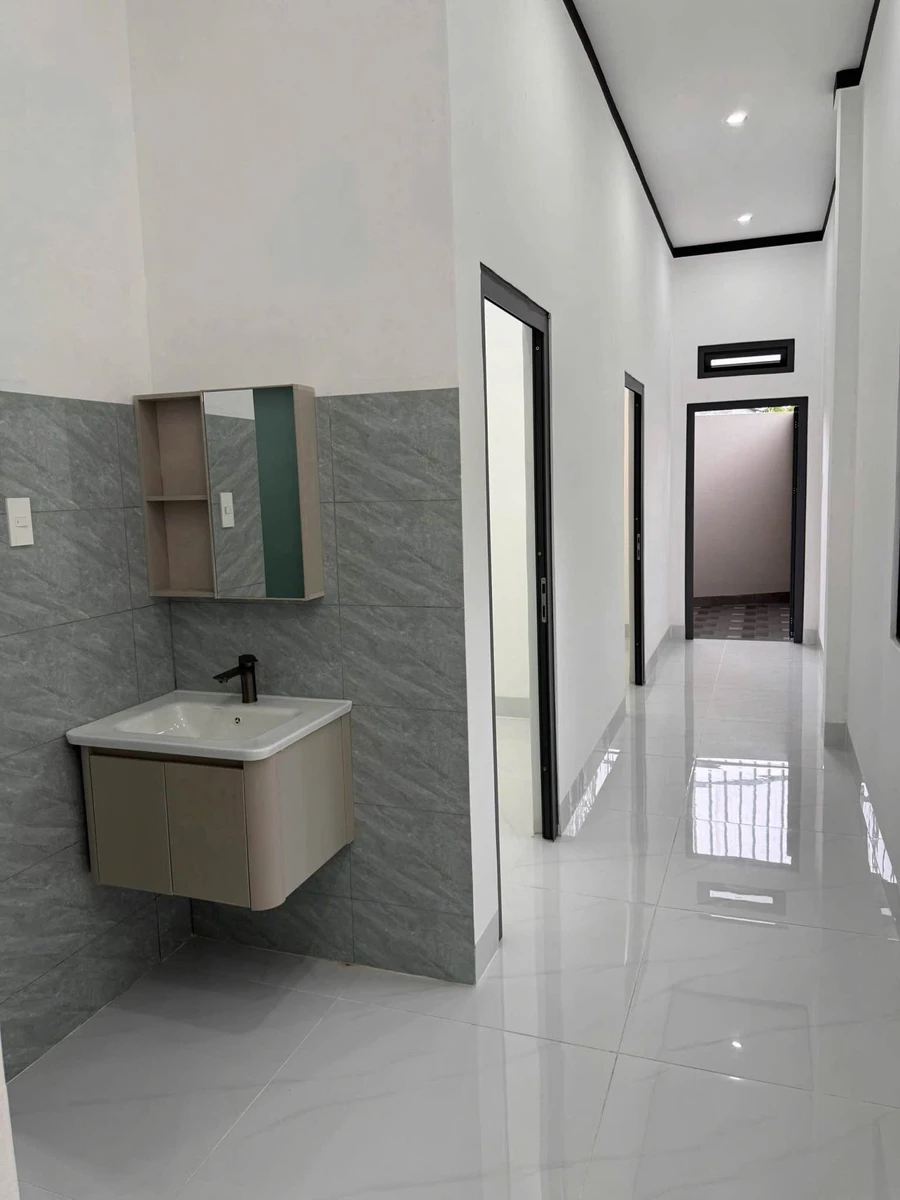 Bán nhà kiên cố 3PN tại Long Khánh, Đồng Nai, 155m2 - Ảnh thu nhỏ 4