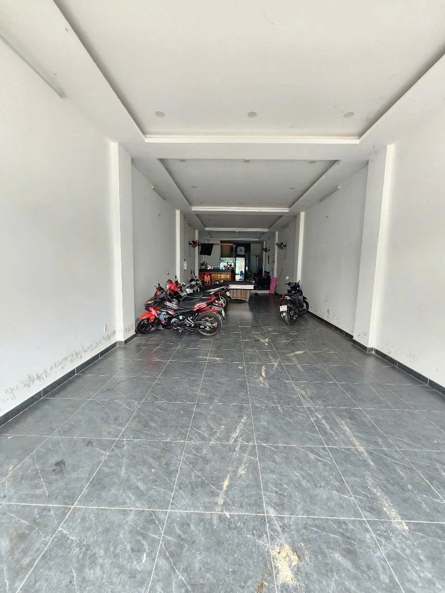 Bán shophouse 9 tỷ 600, 125m2, mặt tiền kinh doanh, Thuận An - Ảnh thu nhỏ 2