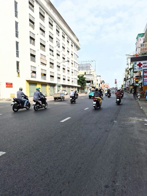 Bán xưởng 1000m² với sổ riêng tại Đồng Nai 4oom