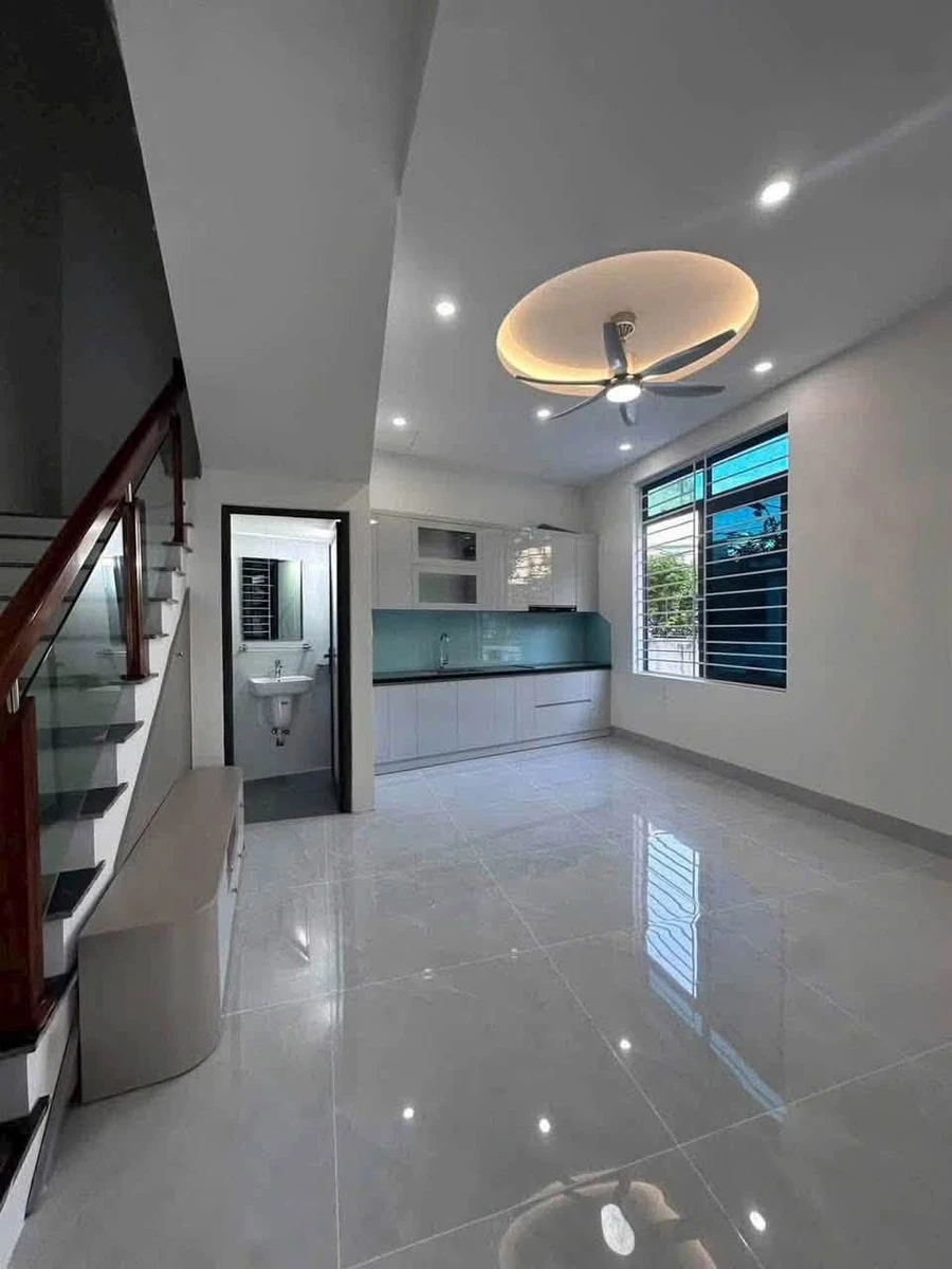 Nhà bán 3 tầng 3 phòng ngủ 50,3m2 Quận 1 giá 3.7 tỷ - Ảnh thu nhỏ 2