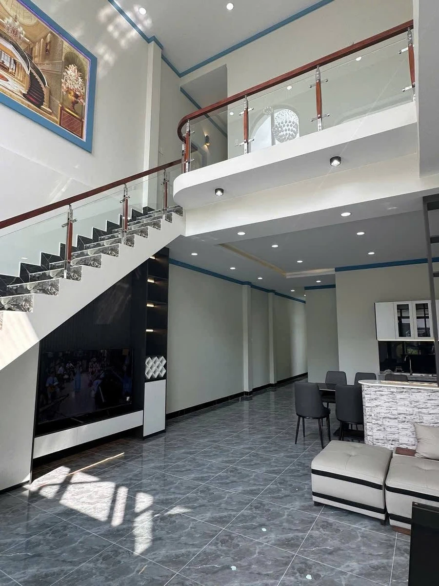 Bán nhà 1 trệt 1 gác lửng 131m² Phường 7 giá 2 tỷ 900 - Ảnh thu nhỏ 2
