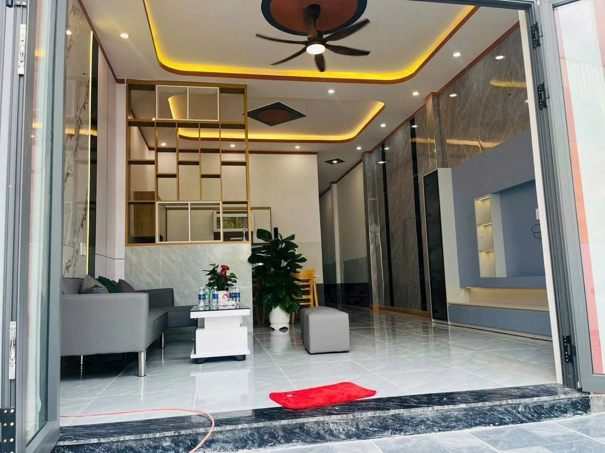 Bán nhà 2 phòng ngủ 100m² Tân Định, Bến Cát, Bình Dương - Ảnh thu nhỏ 2
