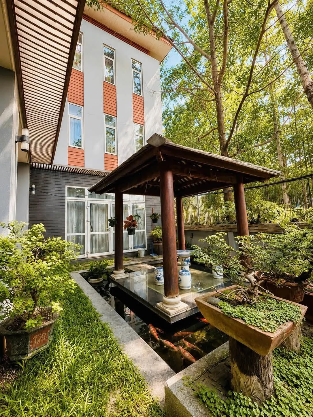 Bán biệt thự 275m2 hầm 6 ô tô, hẻm 6m khu sân bay Phổ Quang, Tân Bình, giá 64 tỷ - Ảnh 1