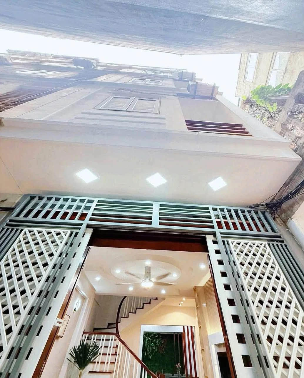 Bán nhà phố 5 tầng 48m2 Nguyễn Khánh Toàn, Cầu Giấy 14.5 tỷ - Ảnh 1