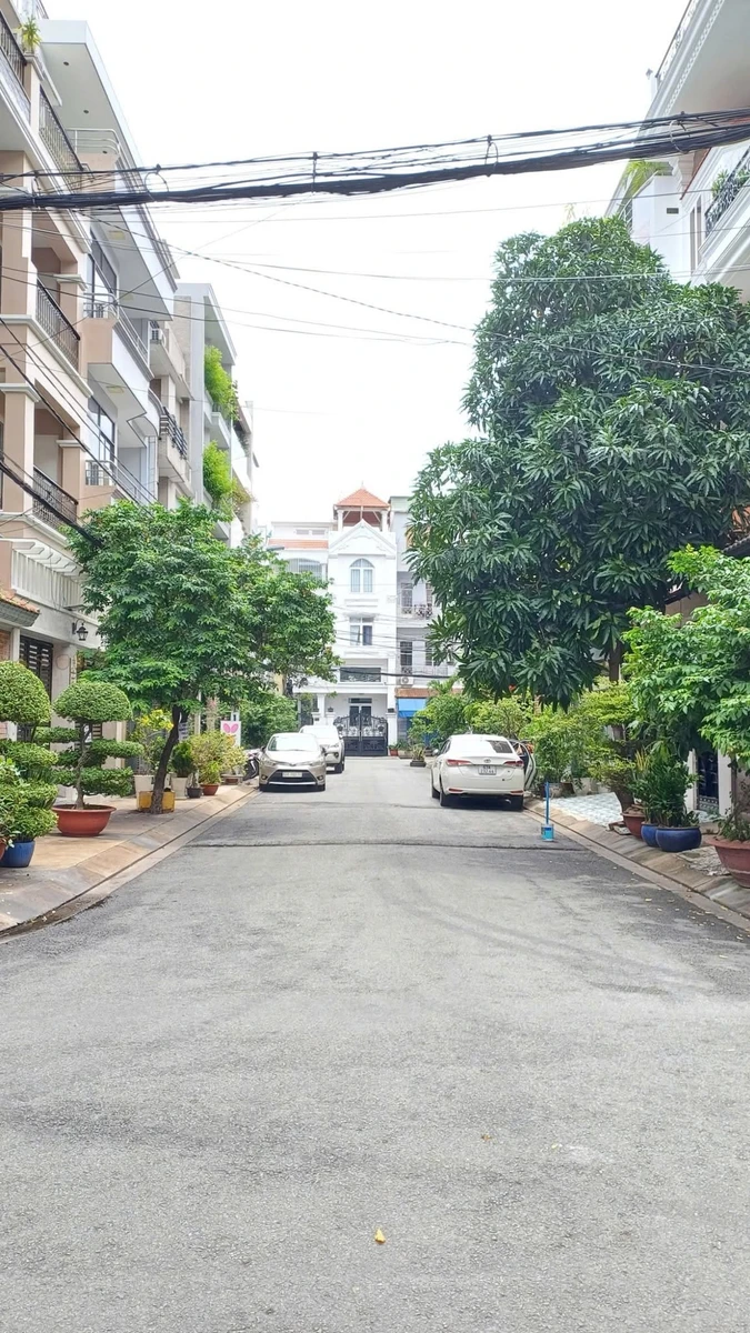 Bán biệt thự Bàu Cát, Tân Bình 7x16m, 5 tầng, giá hơn 7 tỷ - Ảnh 1