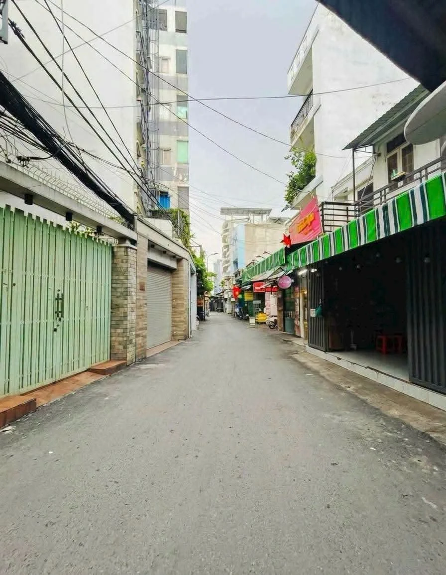 Bán nhà phố 49m² 6 phòng ngủ Phường 2 Quận 8 - Ảnh 1