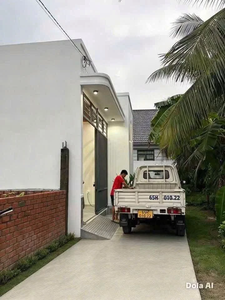 Bán nhà mới hoàn thiện 2PN, 87m2, full nội thất, Phường 6, Bến Tre, giá 1 tỷ 190 triệu - Ảnh 1