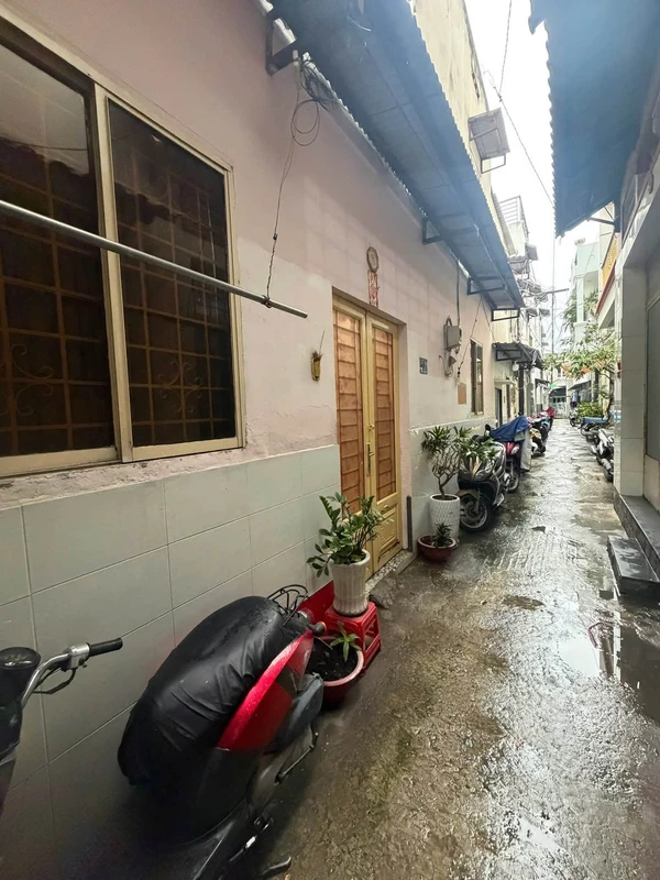 Bán nhà hẻm 42m² Trần Xuân Soạn, Quận 7 - 2,75 tỷ