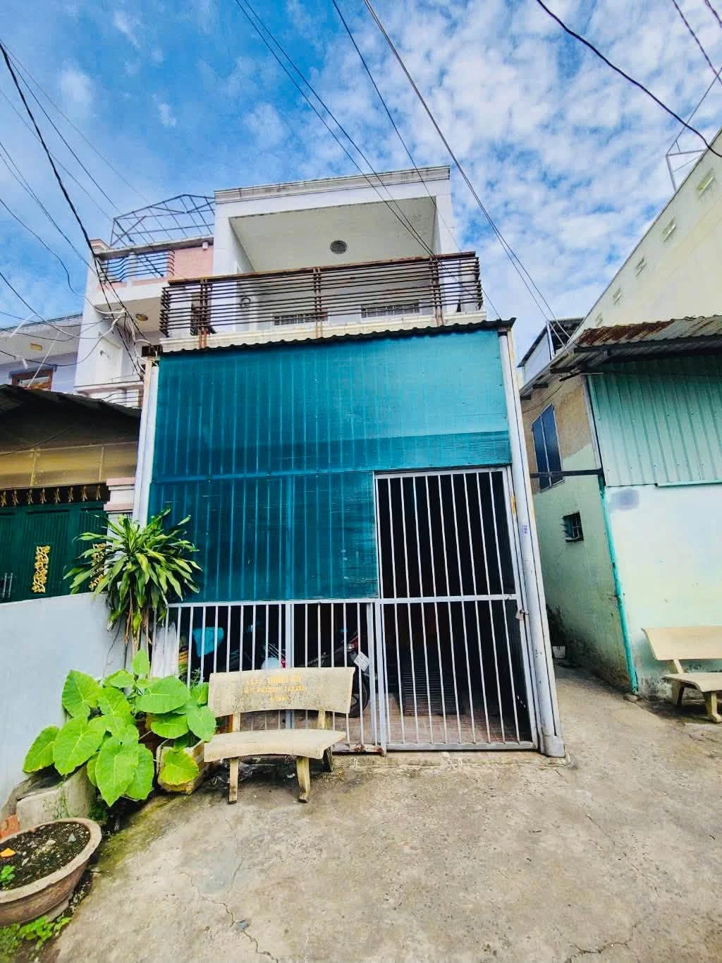 Bán nhà hẻm xe hơi gần đường Tên Lửa, 92m², 1 trệt 1 lầu 3PN, giá 6 tỷ, Bình Tân - Ảnh 1