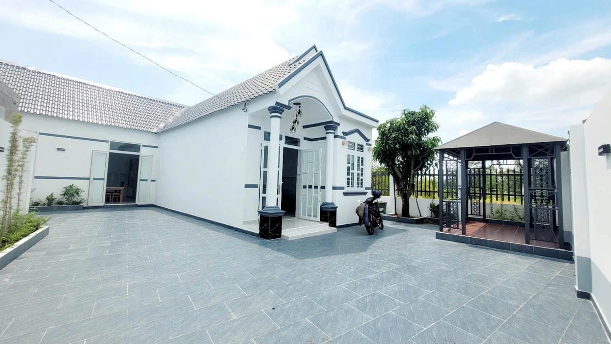 Bán nhà cấp 4 mái Thái 396m2 đất thổ cư, sân vườn, tại xã Phước Lâm, Cần Giuộc, Long An - Ảnh thu nhỏ 2