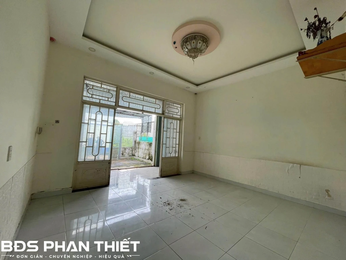 Bán nhà cấp 4 100m² Phong Nẫm, Phan Thiết 1 tỷ 550 triệu - Ảnh thu nhỏ 2