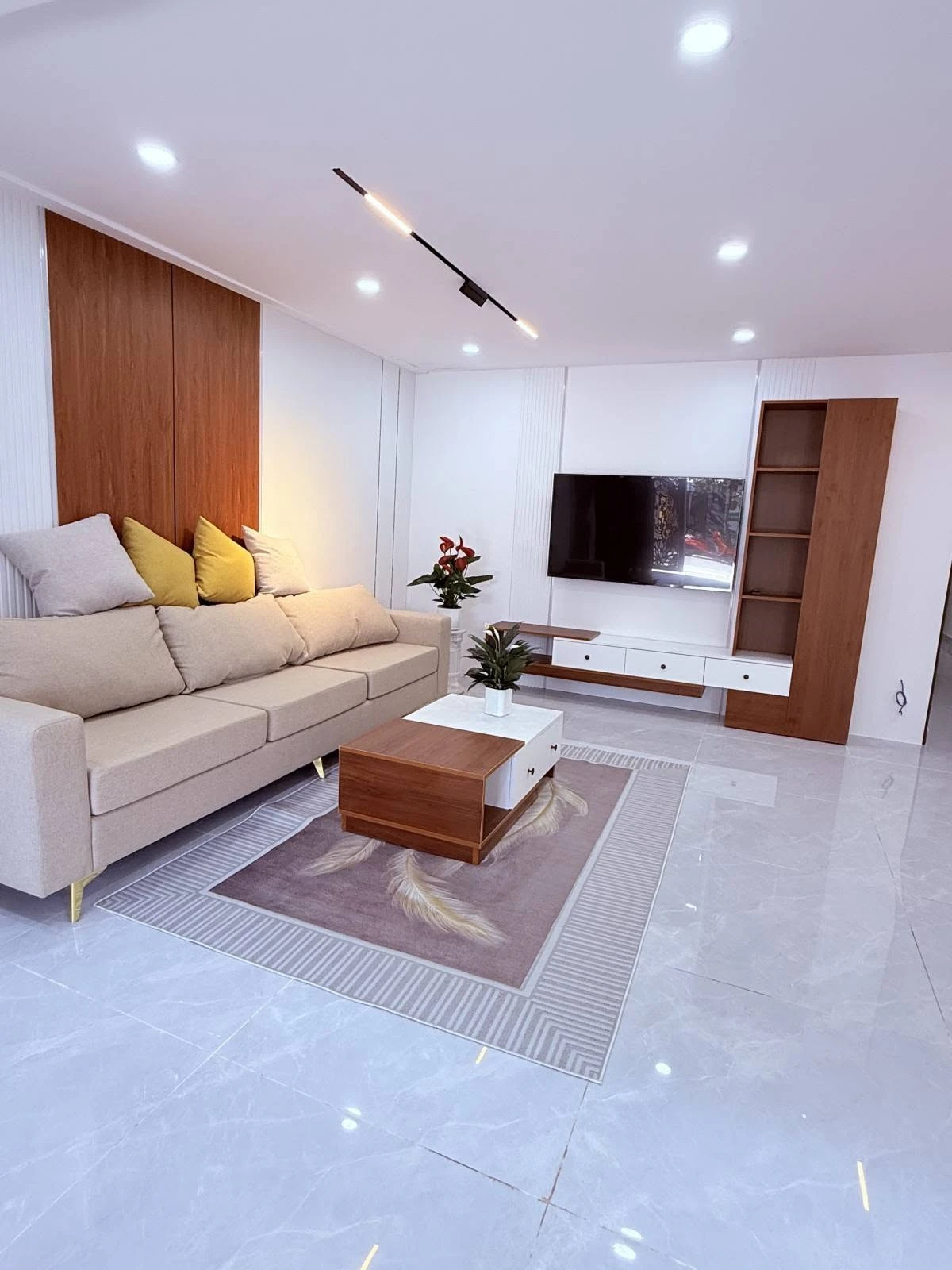 Bán nhà 2 tầng 130m² 4PN gần Trường Chinh 4.1 tỷ - Ảnh 1