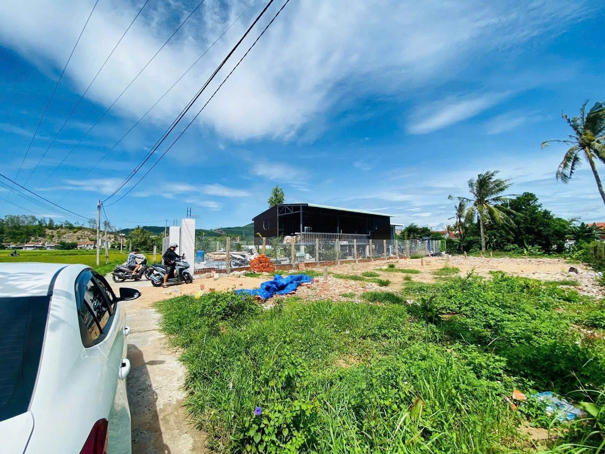 Bán đất sổ đỏ Phú Hòa, Phú Yên 151,8m² giá 700tr - Ảnh 1