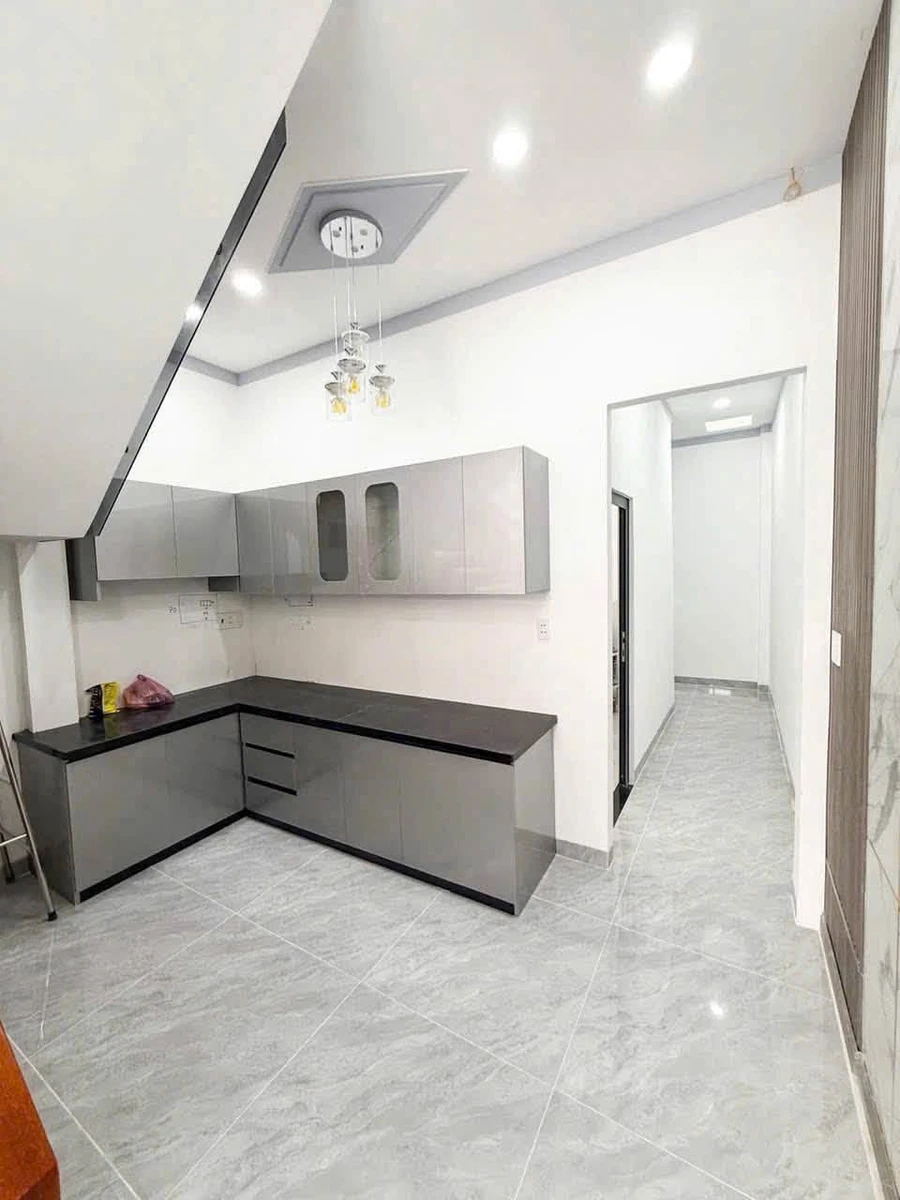 Bán nhà 1 trệt 1 lầu 61m2 Bửu Hòa, Bình Chánh, 2 tỷ 950 triệu - Ảnh thu nhỏ 3