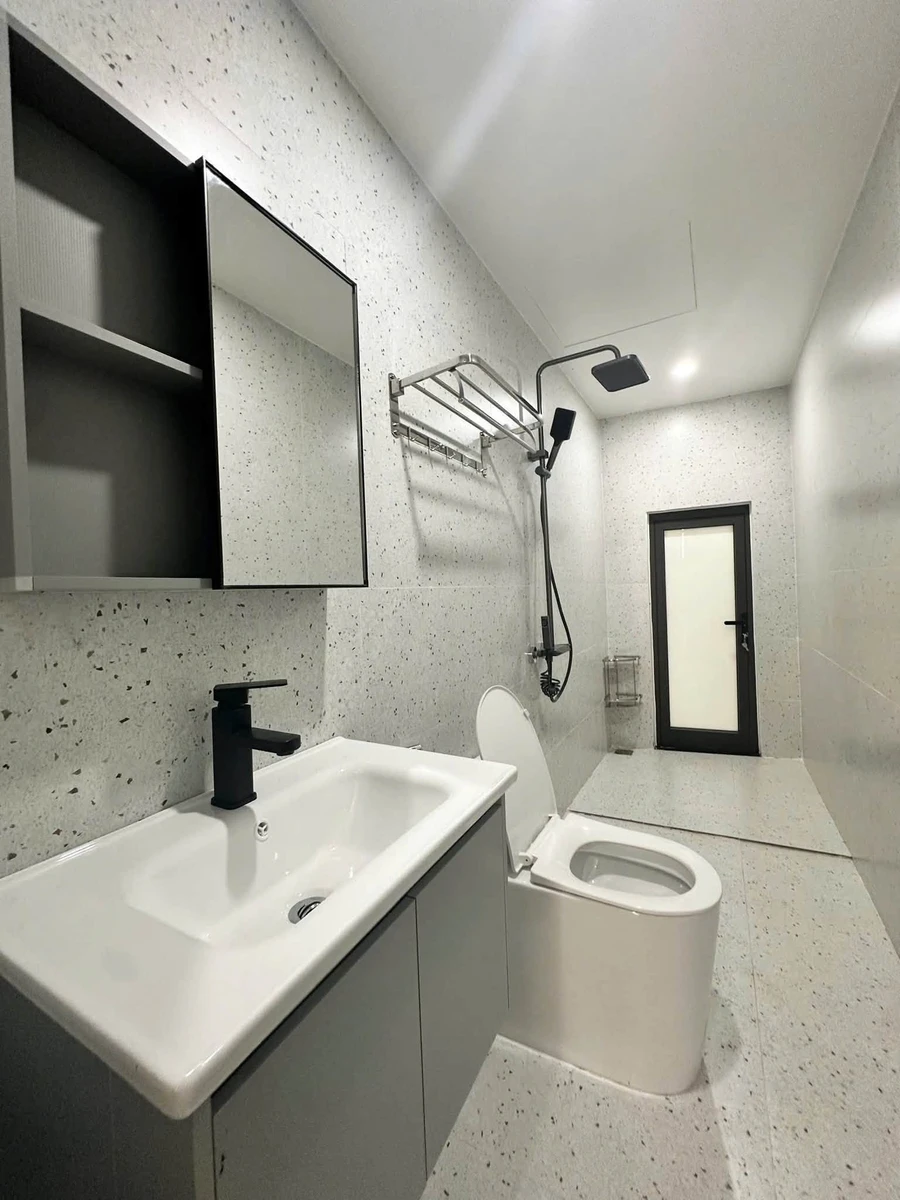 Nhà kiệt ô tô Hoài Thanh 101m² 2PN 2WC full nội thất - Ảnh thu nhỏ 2