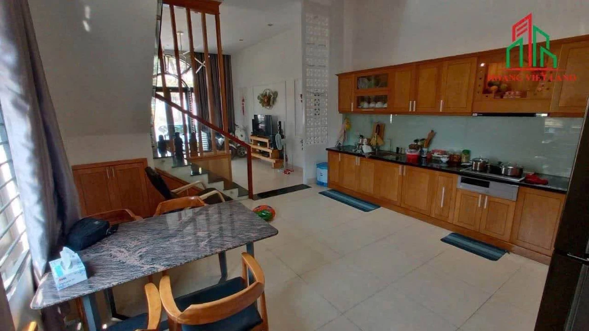 Bán nhà 1 mê kiên cố mặt tiền Tôn Thất Tùng 115m², 8,6 tỷ - Ảnh thu nhỏ 3