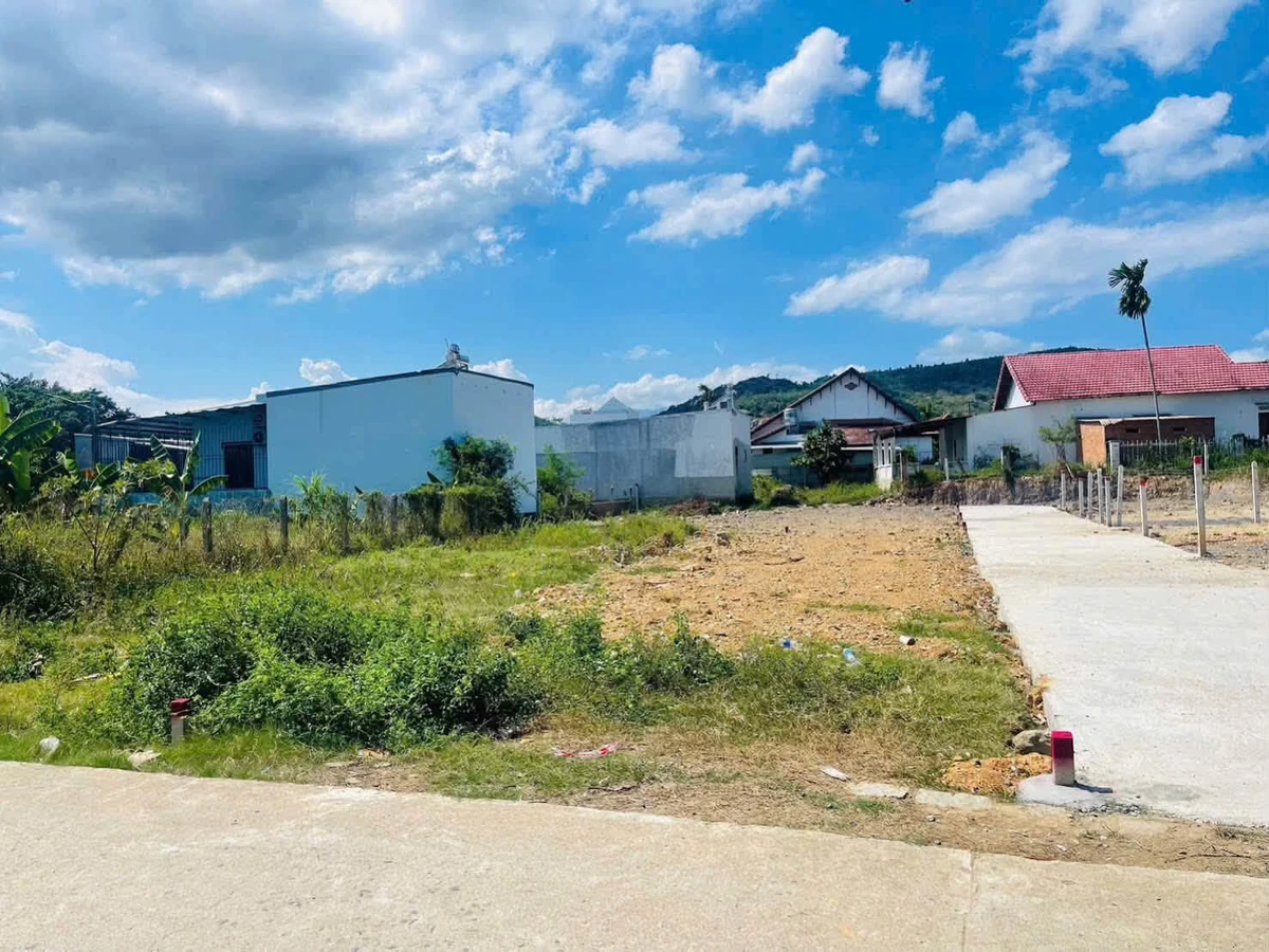 Bán lô góc đất 119.3m2 Diên Lạc, Hóc Môn, 1 tỷ 100 triệu - Ảnh 1