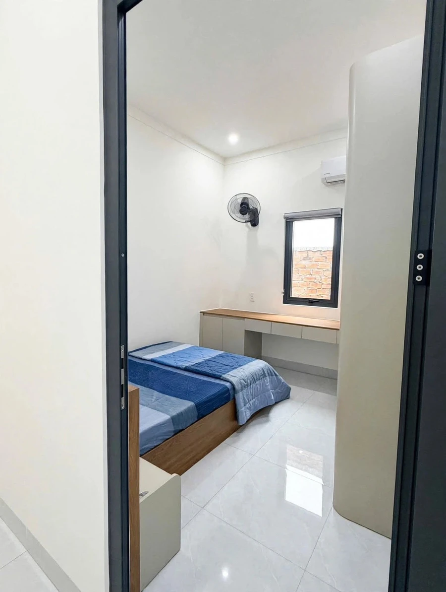 Nhà phố 110m2 3 phòng ngủ gần ĐH Tây Nguyên, giá 2.55 tỷ - Ảnh thu nhỏ 4