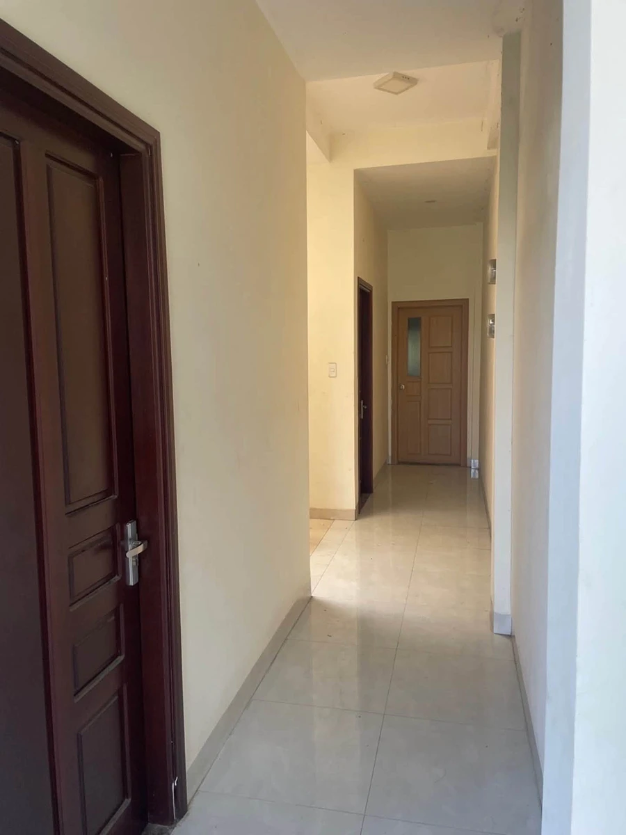 Nhà 3 tầng 54m² 5 phòng ngủ Hoàng Thị Loan gần 5 tỷ - Ảnh thu nhỏ 3