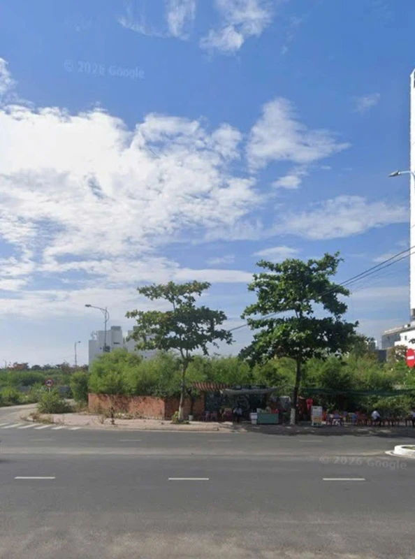 Bán lô đất xây biệt thự mặt tiền Phạm Văn Đồng 306m² Nha Trang