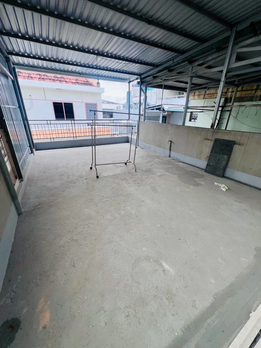 Bán nhà Phú Nhuận 65m2 5PN gần sân bay - Ảnh thu nhỏ 2