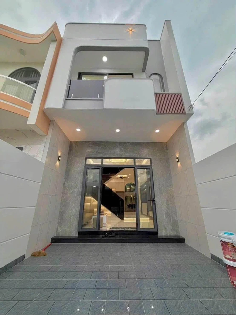 Bán nhà phố Phước Tân 80m², 3PN, 1 tỷ 990 triệu - Ảnh thu nhỏ 2