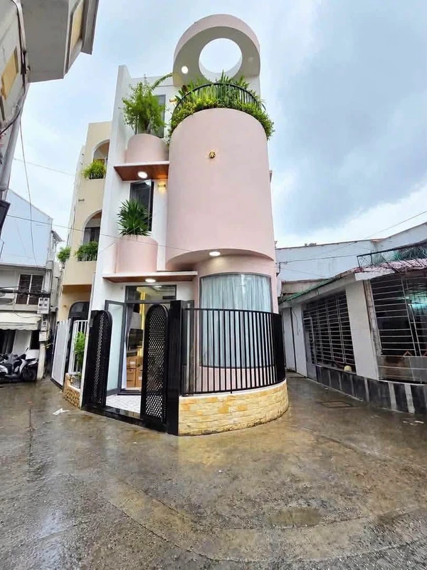 Bán nhà 3 tầng 62m² 6 tỷ 450 Hoàng Diệu Khánh Hòa