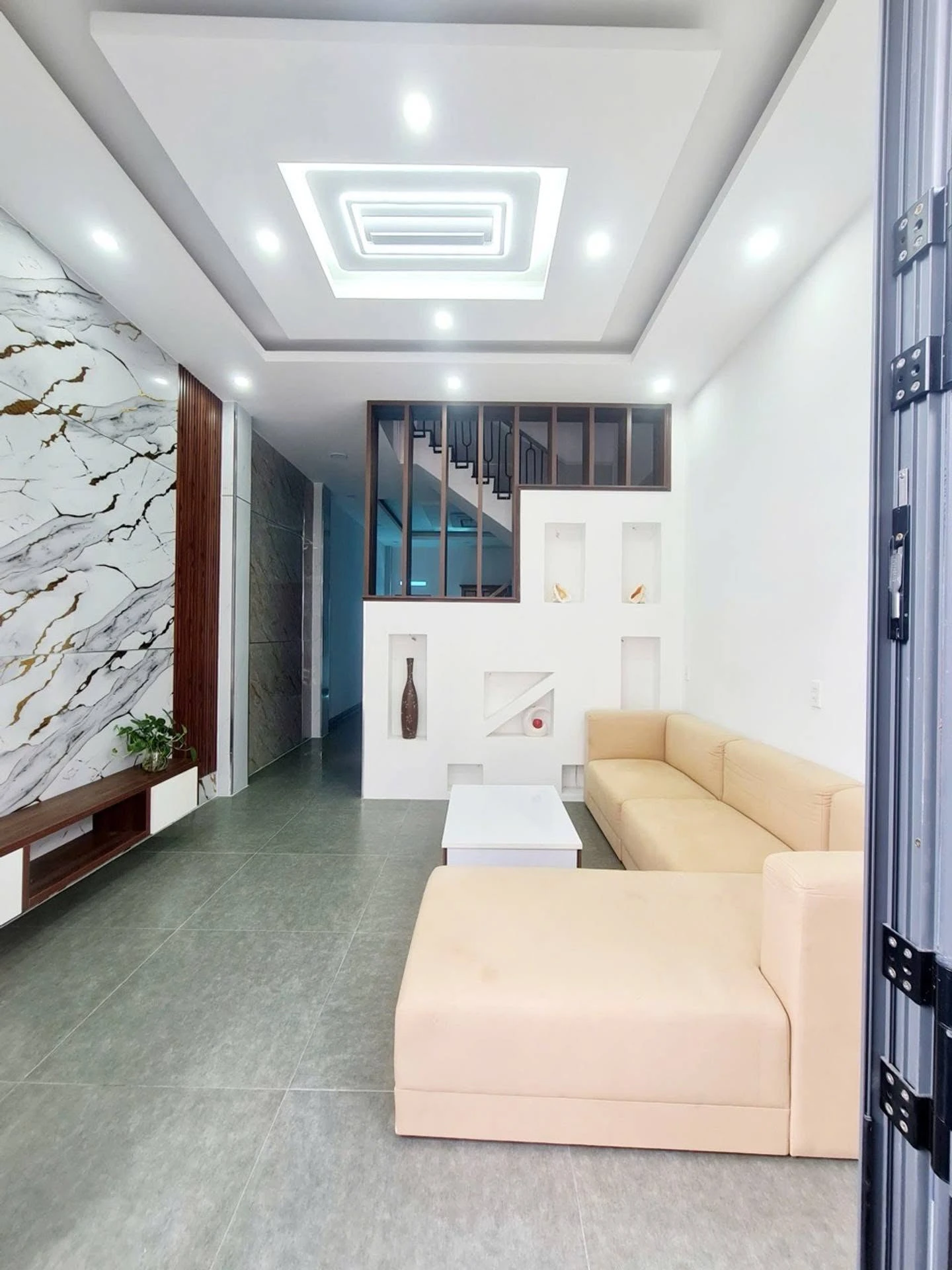 Bán nhà 4 tầng 58m² 4PN Nguyễn Duy Trịnh - 6,2 tỷ - Ảnh 1