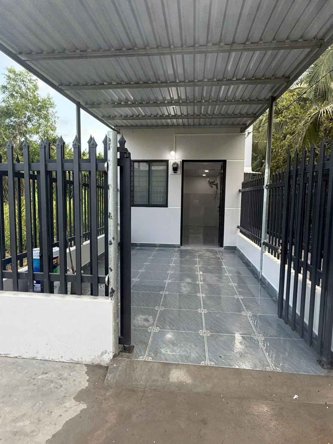 Bán khu nhà 2 căn cho thuê, 85m², Phú Tân, 900tr - Ảnh 1
