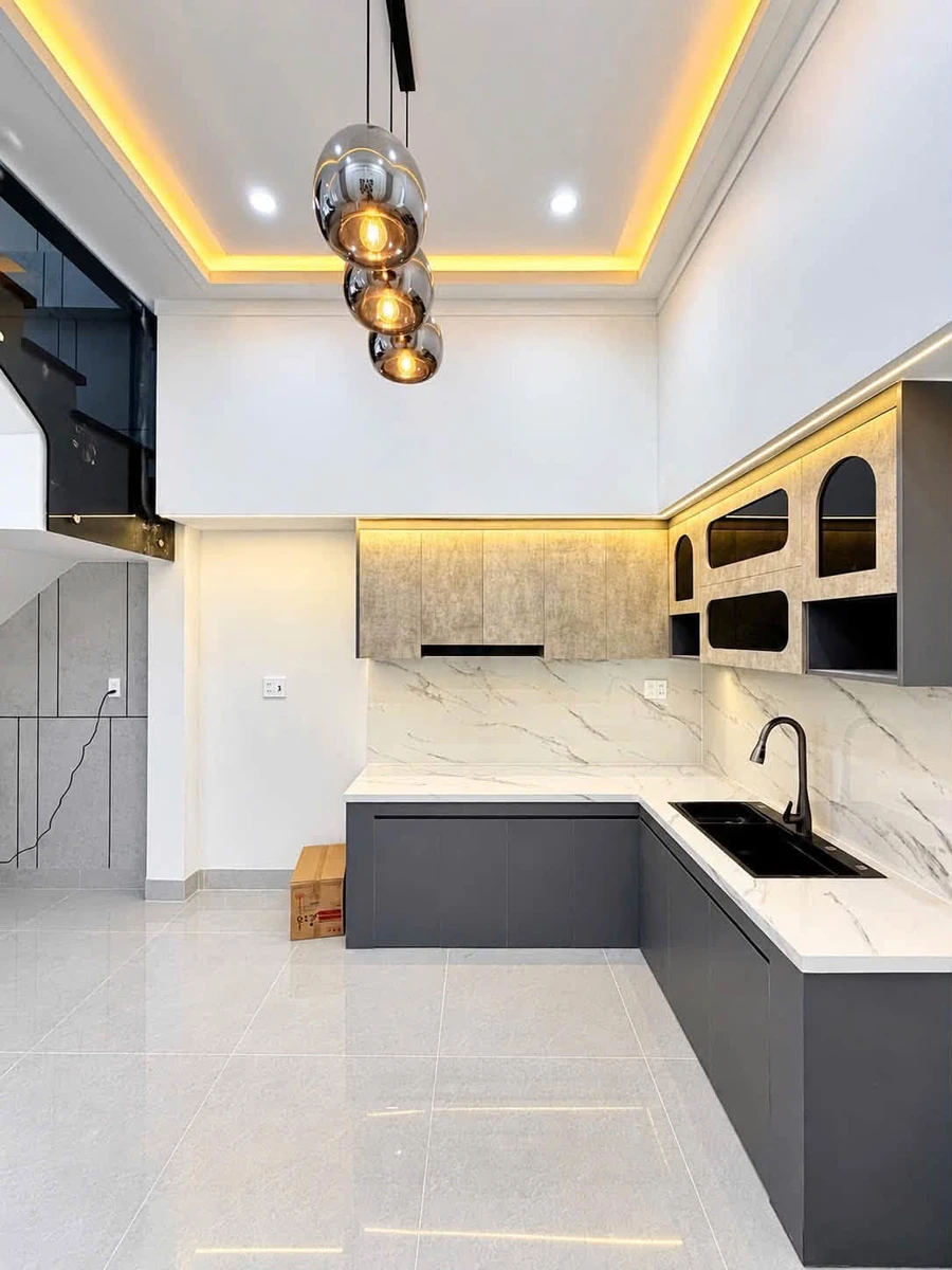 Bán nhà phố 1 trệt 1 lầu 4PN, 4x33m, sân ô tô rộng tại KP7 Tân Phong, Biên Hòa - Ảnh thu nhỏ 4