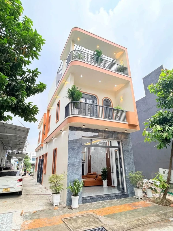 Bán nhà 2 mặt tiền 3PN 72m2 full nội thất 3,5 tỷ Tân Hiệp Tân Uyên