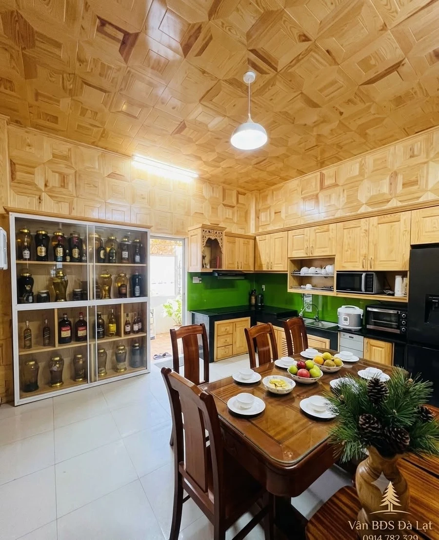 Bán nhà 180m² ô tô vào sân Hùng Vương, Đà Lạt 5.5 tỷ - Ảnh 1