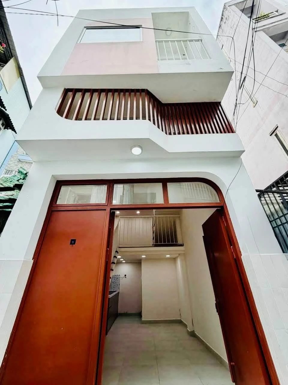 Bán nhà 3 tầng 50.5m² Phường 8, Quận 4 giá 3.199 tỷ - Ảnh 1