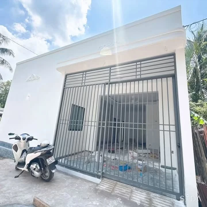Bán nhà 2 phòng ngủ 85m² gần Đại lộ Đông Tây, Bến Tre, 890 triệu - Ảnh 1