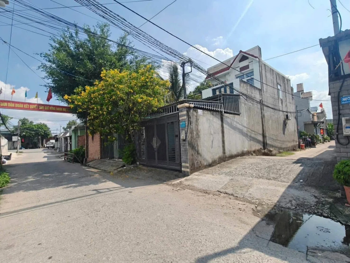 Bán nhà 1 trệt 1 lầu 100m² Kp9 Tân Phong, giá 2 tỷ - Ảnh thu nhỏ 3