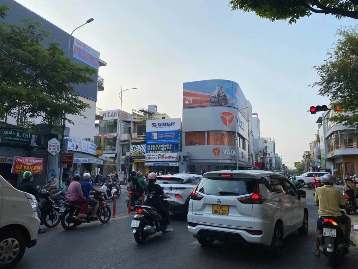 Bán nhà 2 tầng mặt tiền Nguyễn Hoàng 80m² 11 tỷ - Ảnh thu nhỏ 2