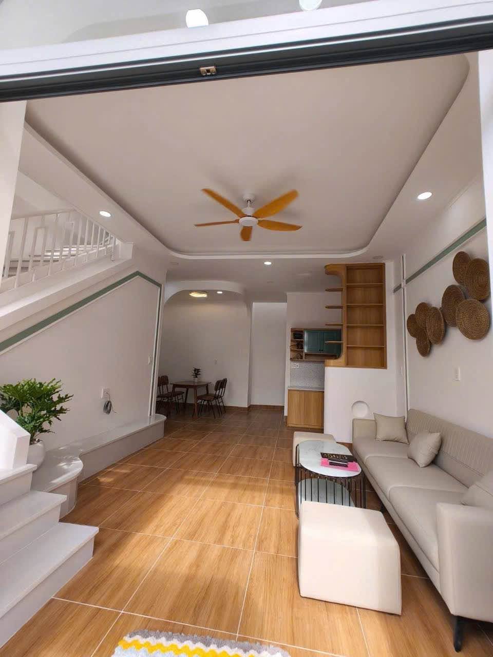 Bán nhà 1 trệt 1 lầu 96m2 trung tâm Phan Thiết 2.45 tỷ - Ảnh thu nhỏ 3