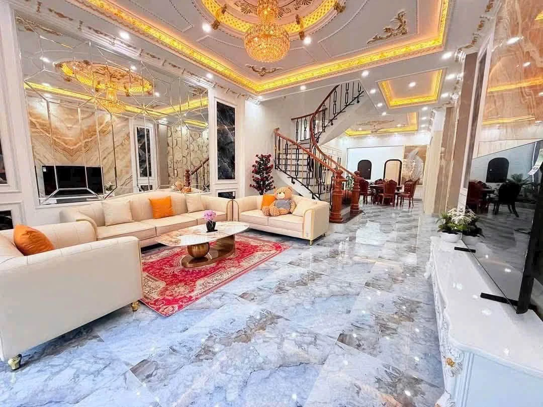 Bán nhà 3 tầng 5PN full nội thất 150m² Bình Dương 6,5 tỷ - Ảnh thu nhỏ 3