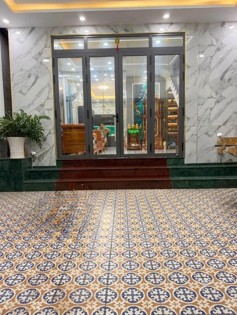 Bán nhà 1 trệt 2 lầu Nguyễn Du, Dĩ An, 106,6m² giá 5,9 tỷ - Ảnh thu nhỏ 3