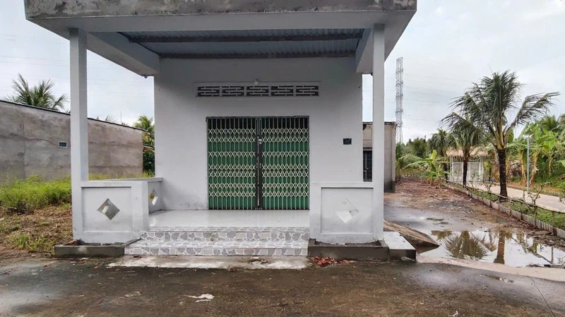 Bán 500m² đất thổ cư kèm nhà cấp 4, Vĩnh Long
