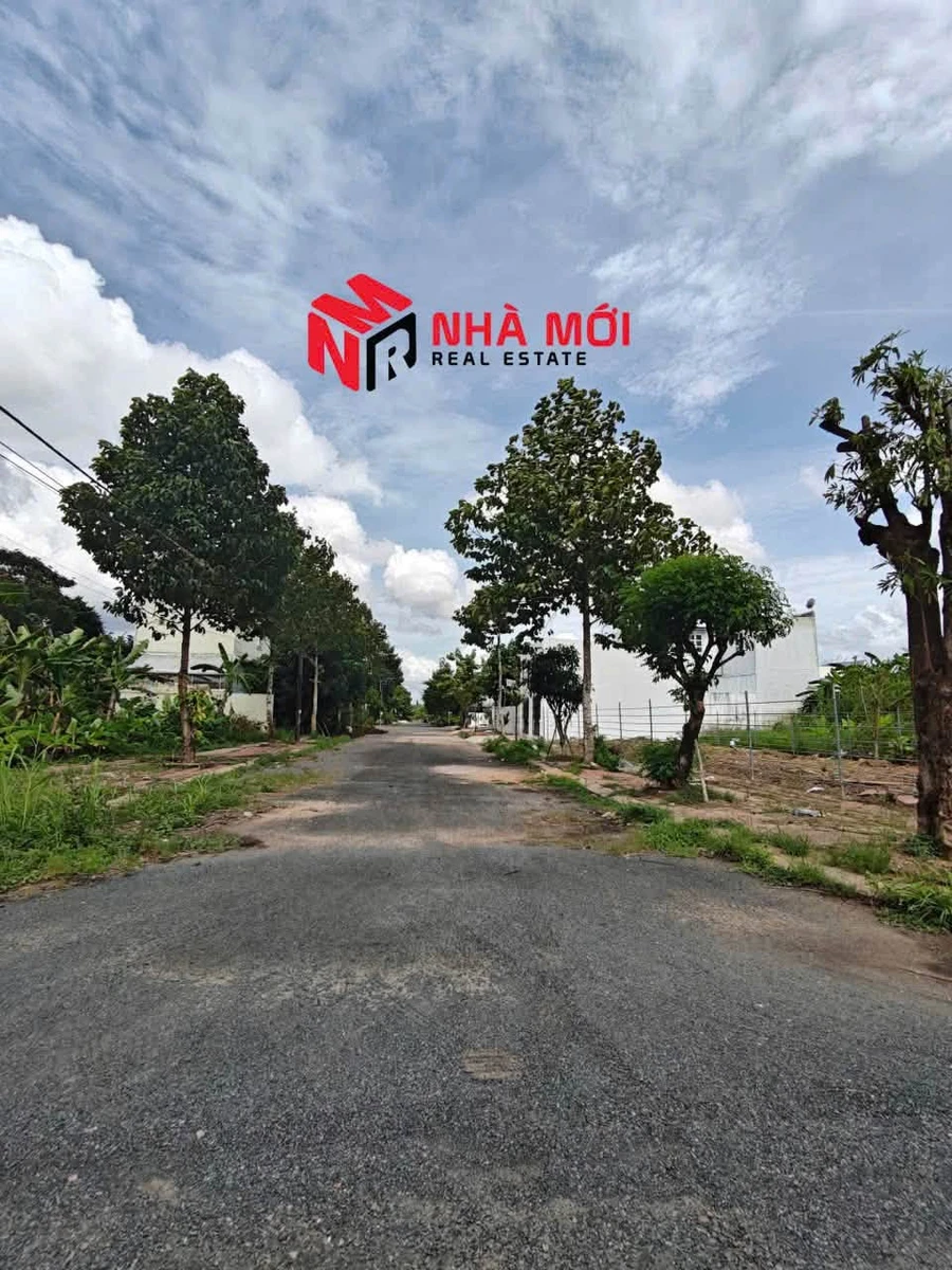 Bán nhà 2 lầu 65m2, 3 phòng ngủ tại Linh Trung Thủ Đức, 4 tỷ mimosa - Ảnh 1